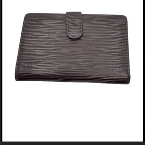 EUC Louis Vuitton Brown Moka Epi Leather Wallet
